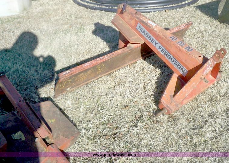 image for item 5279 Massey-Ferguson back blade
