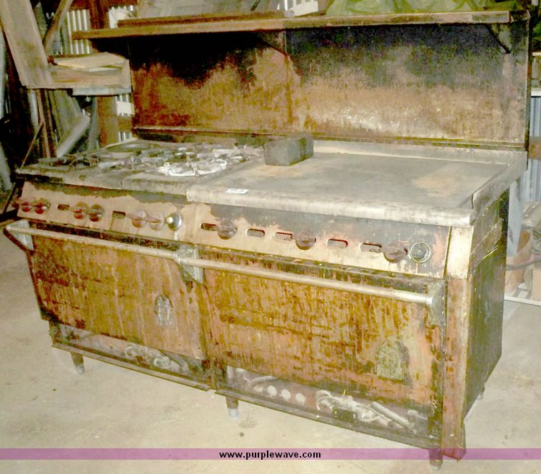 image for item 5298 Flat top six burner stove