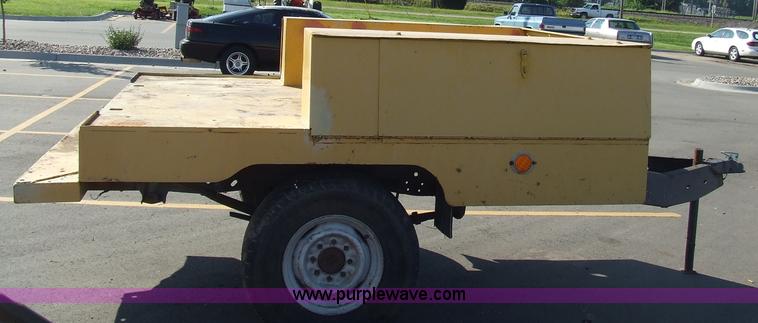 image for item 5840 3/4-ton utility trailer