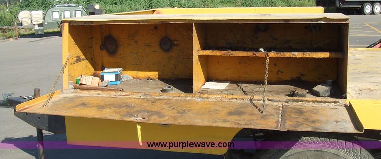 image for item 5840 3/4-ton utility trailer