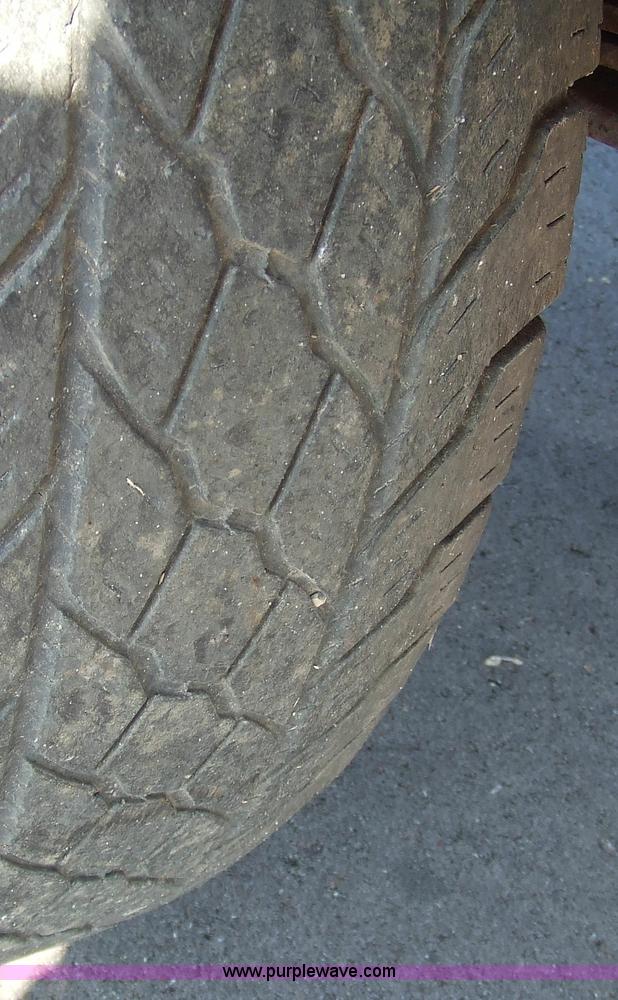 image for item 5840 3/4-ton utility trailer