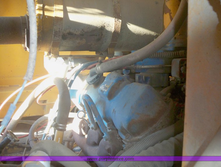 image for item 6001 1985 FMC street sweeper