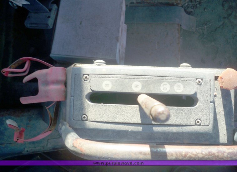 image for item 6001 1985 FMC street sweeper