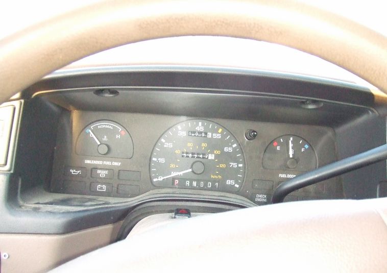 image for item 6538 1993 Ford Taurus GL