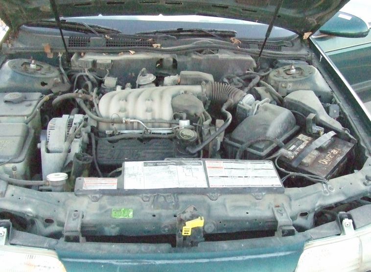 image for item 6538 1993 Ford Taurus GL