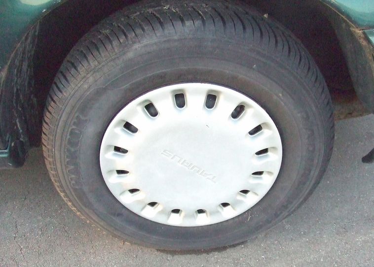 image for item 6538 1993 Ford Taurus GL