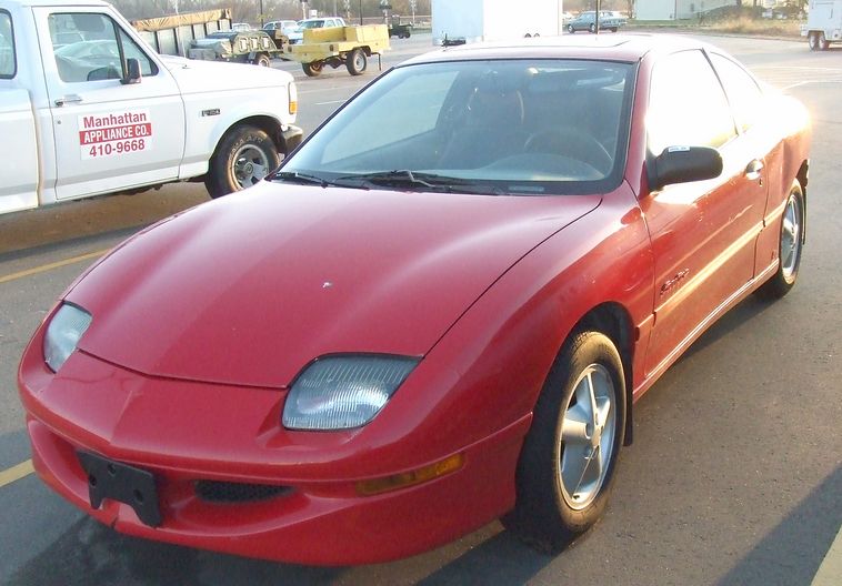 image for item 6539 1997 Pontiac Sunfire SE