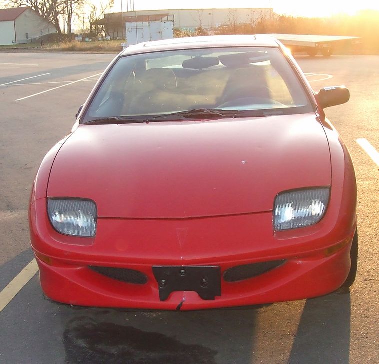 image for item 6539 1997 Pontiac Sunfire SE