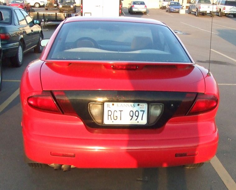 image for item 6539 1997 Pontiac Sunfire SE