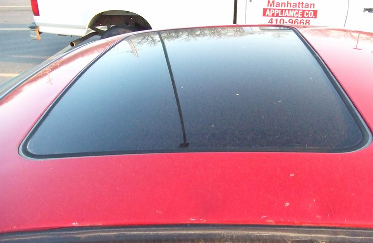 image for item 6539 1997 Pontiac Sunfire SE