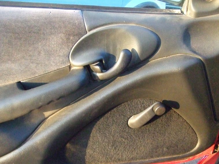 image for item 6539 1997 Pontiac Sunfire SE