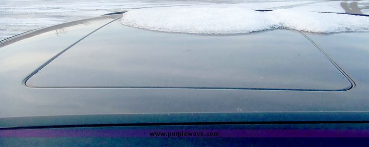 image for item 6571 1989 Mercedes Benz 300E