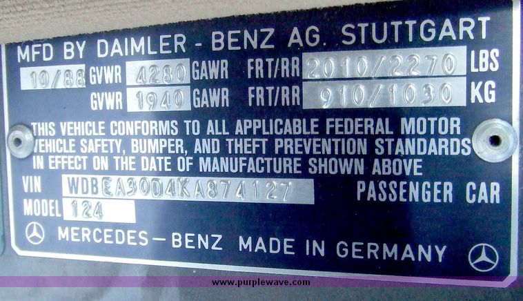 image for item 6571 1989 Mercedes Benz 300E