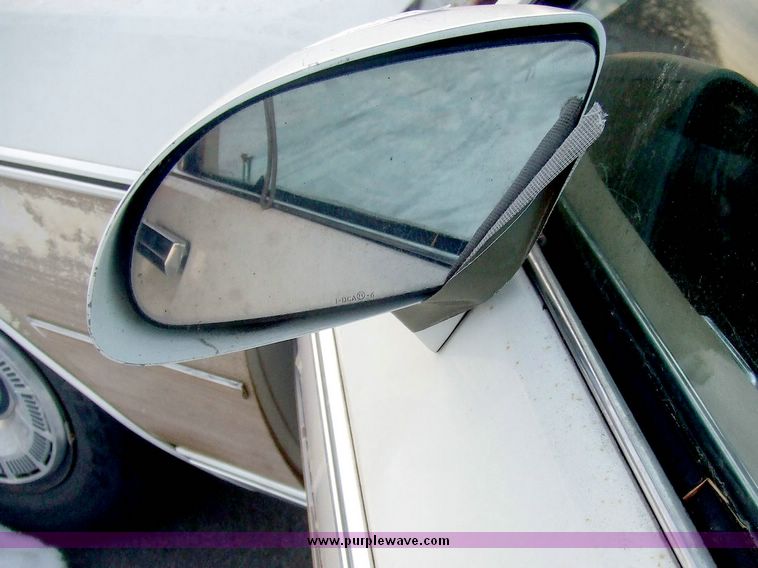 image for item 6572 1986 Chevrolet Caprice Classic station wagon