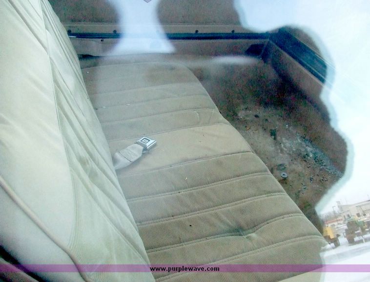 image for item 6572 1986 Chevrolet Caprice Classic station wagon