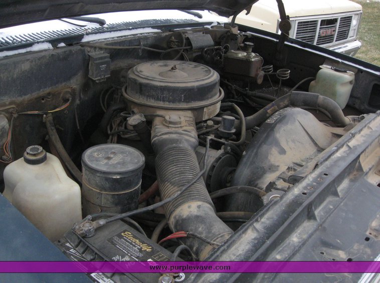 image for item 6623 1986 GMC C3500 truck