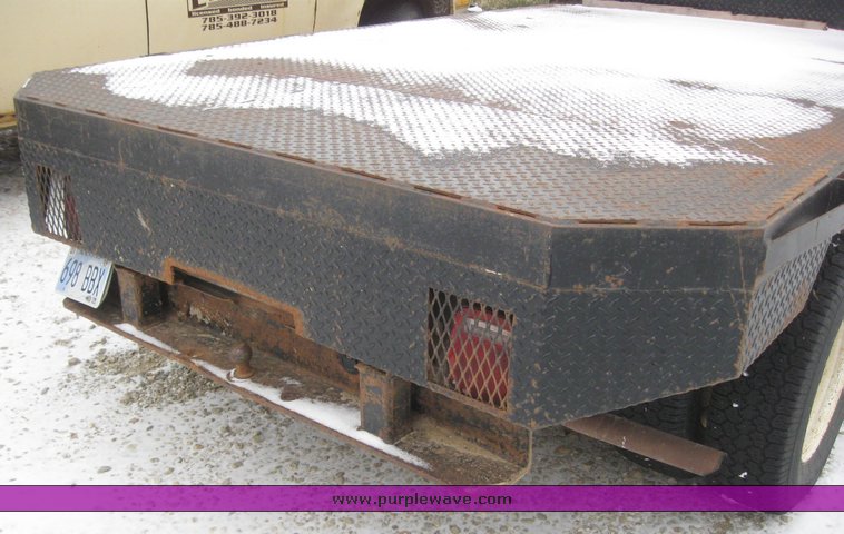 image for item 6623 1986 GMC C3500 truck