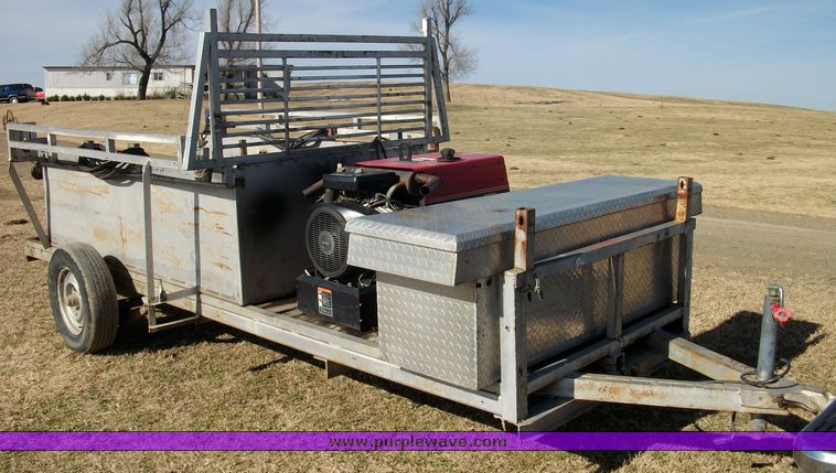 image for item 9002 Welding trailer