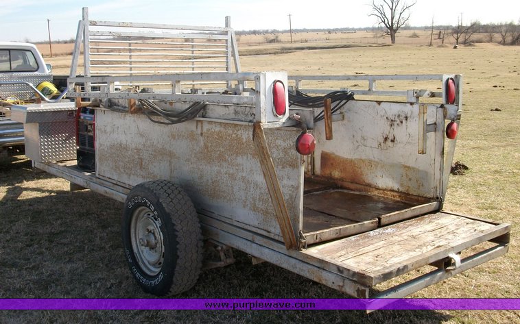 image for item 9002 Welding trailer