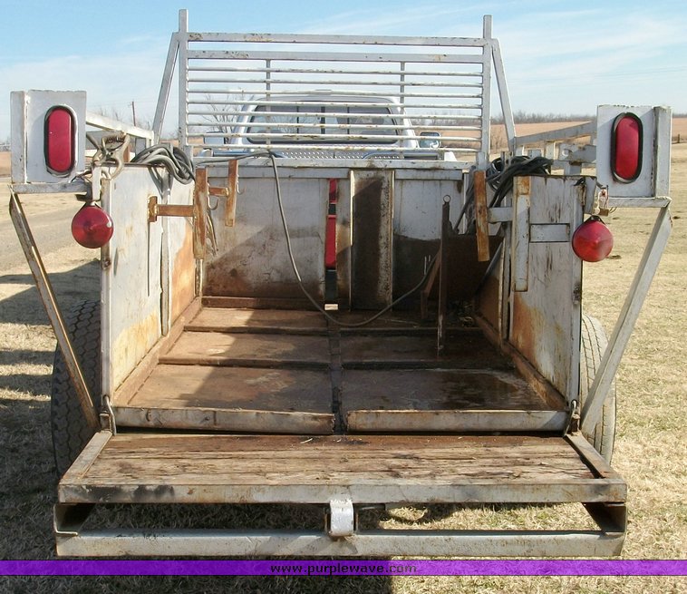 image for item 9002 Welding trailer