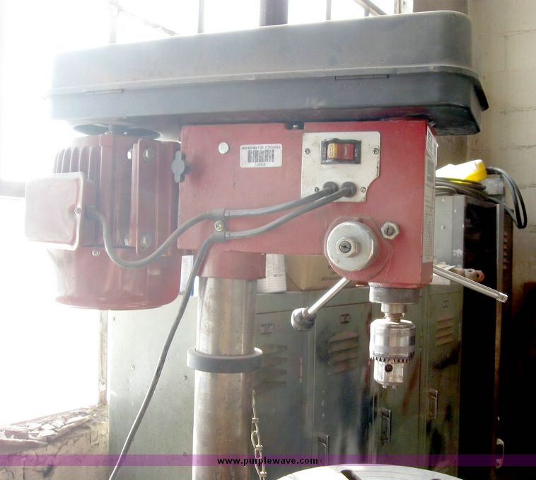 image for item 6638 Northern Industrial 16 speed drill press