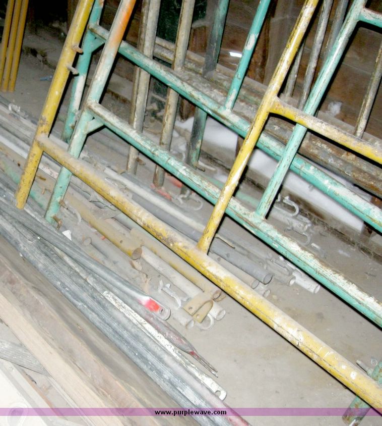 image for item 6642 Assorted scaffolding