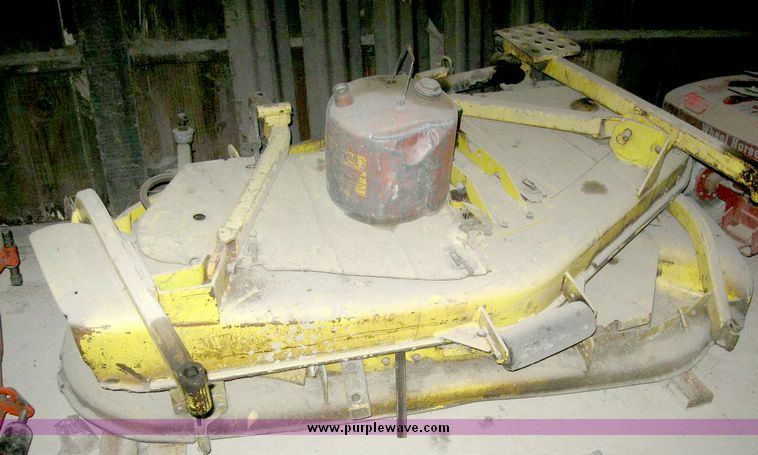 image for item 6700 (2) John Deere F932