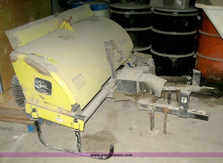 image for item 6701 John Deer 246 mower attachment