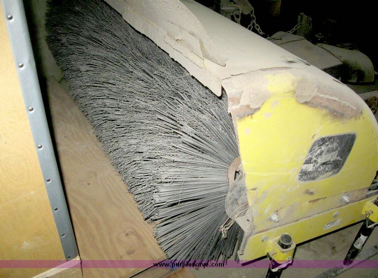 image for item 6701 John Deer 246 mower attachment