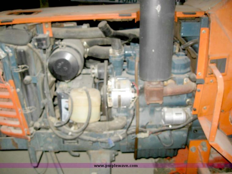 image for item 6704 Kubota L2250 lawn tractor