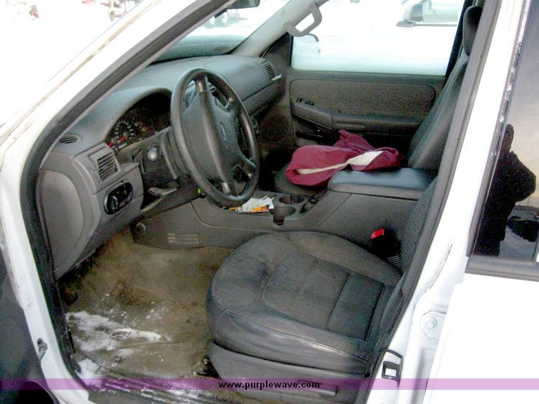 image for item 6705 2003 Ford Explorer XLS Sport