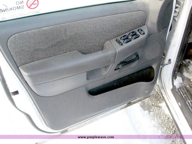 image for item 6705 2003 Ford Explorer XLS Sport