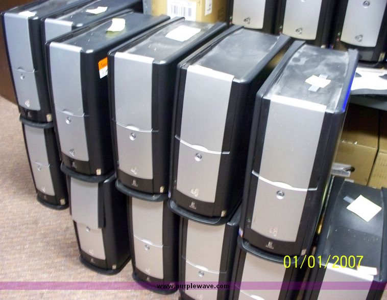 image for item 9001 (10) Gateway E4100 computer towers