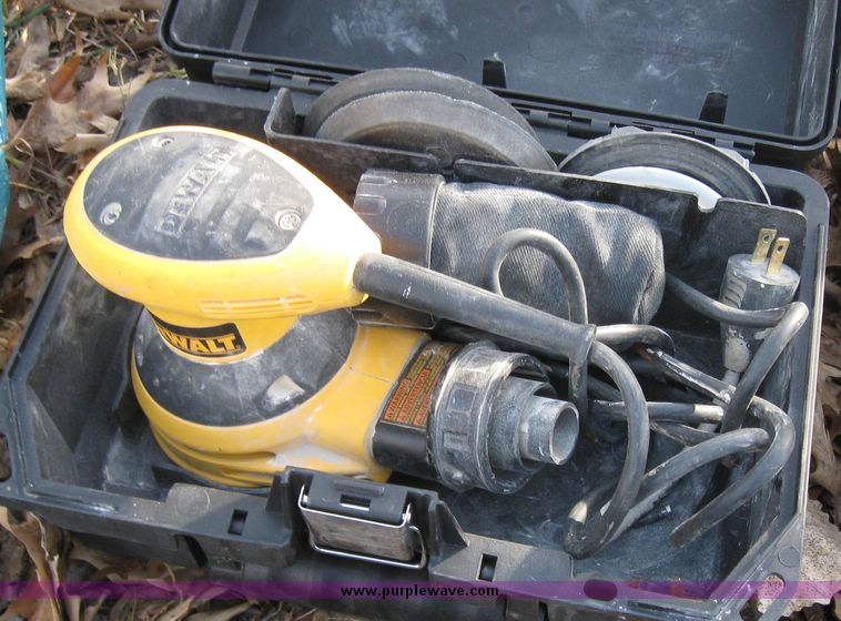 image for item 3153 Assorted power tools for parts