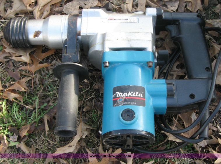 image for item 3153 Assorted power tools for parts