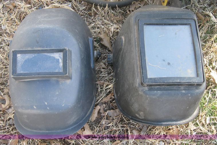 image for item 3155 Surewell arc welder with leads