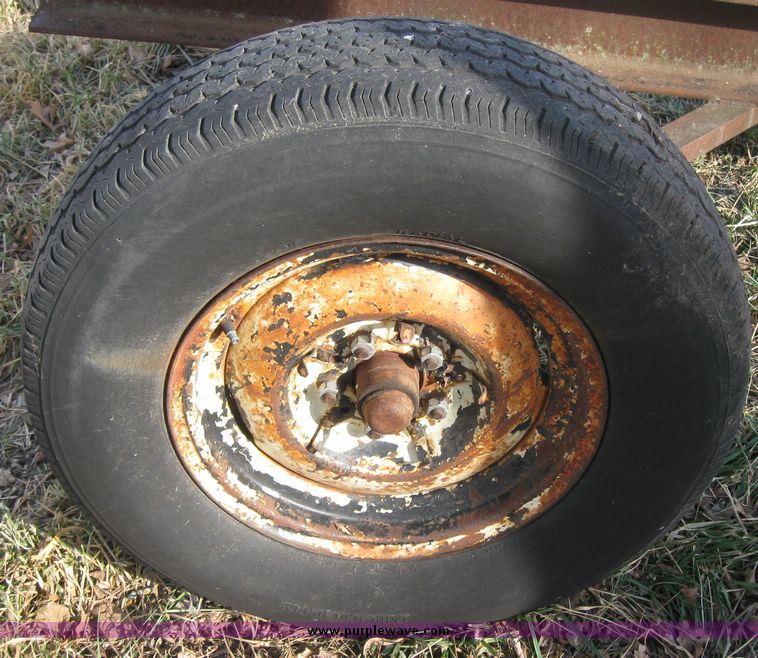 image for item 3162 Shop built hydraulic log splitter