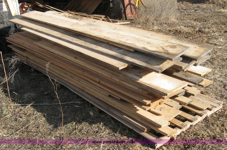 image for item 3167 Assorted cuts of rough cut lumber