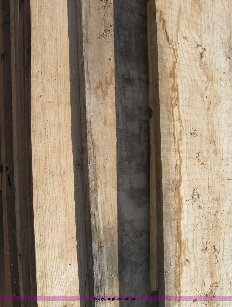 image for item 3167 Assorted cuts of rough cut lumber