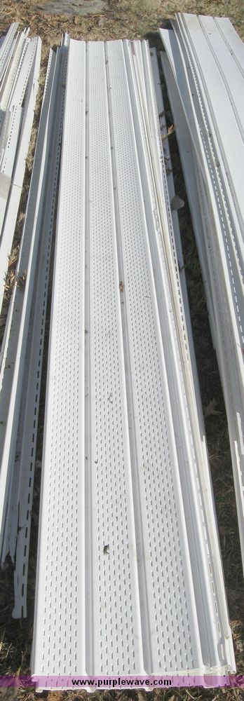 image for item 3168 Assortment of vinyl siding