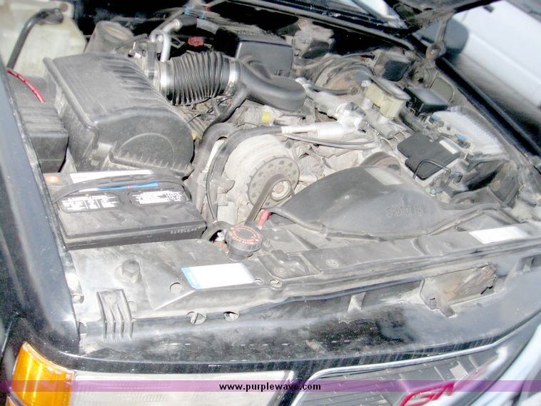 image for item 3981 1999 GMC Yukon