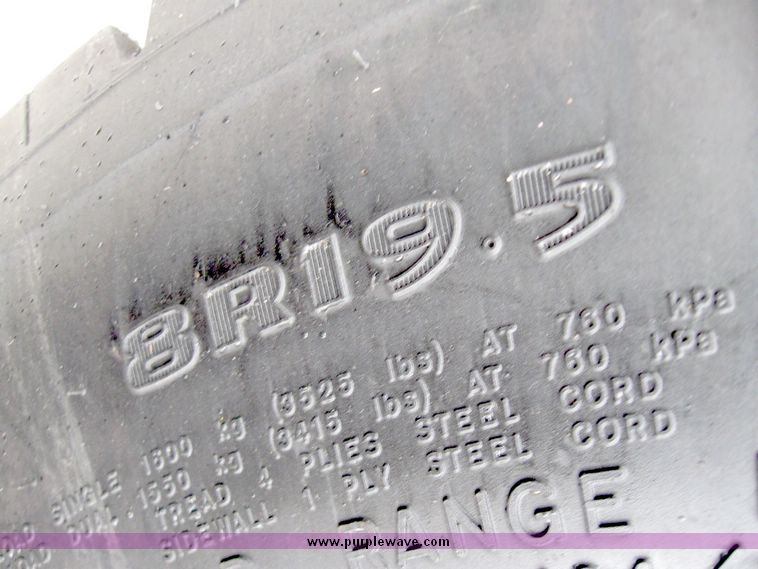 image for item 3984 1999 Utilimaster aluminum body step van