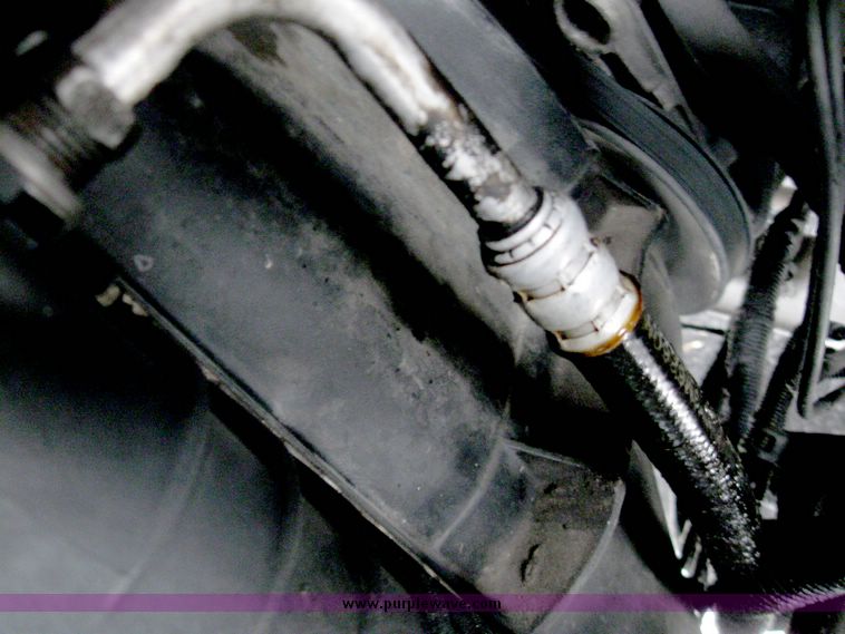 image for item 3984 1999 Utilimaster aluminum body step van