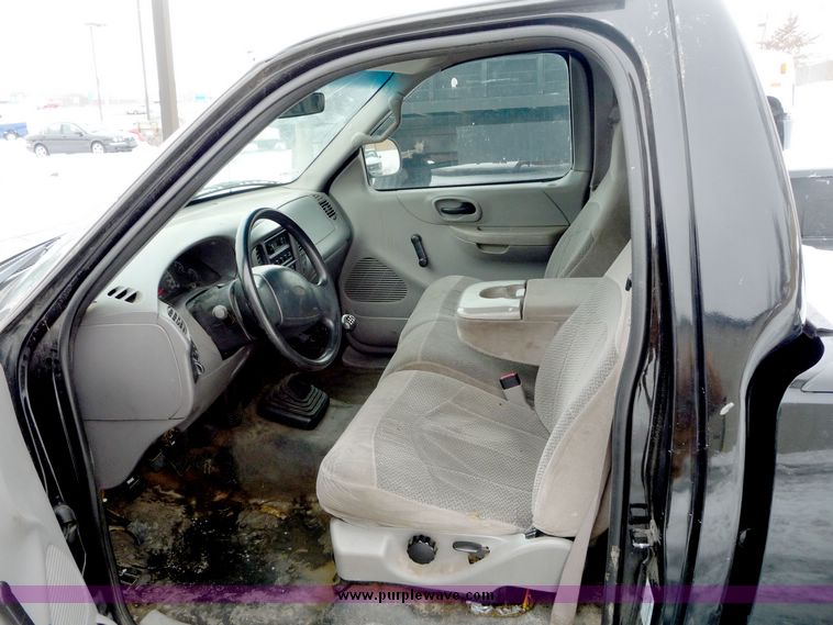 image for item 3989 1999 Ford F-150 pickup