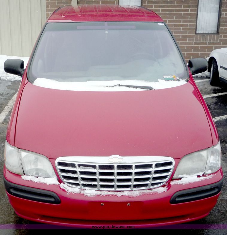 image for item 3990 1997 Chevrolet Venture mini van