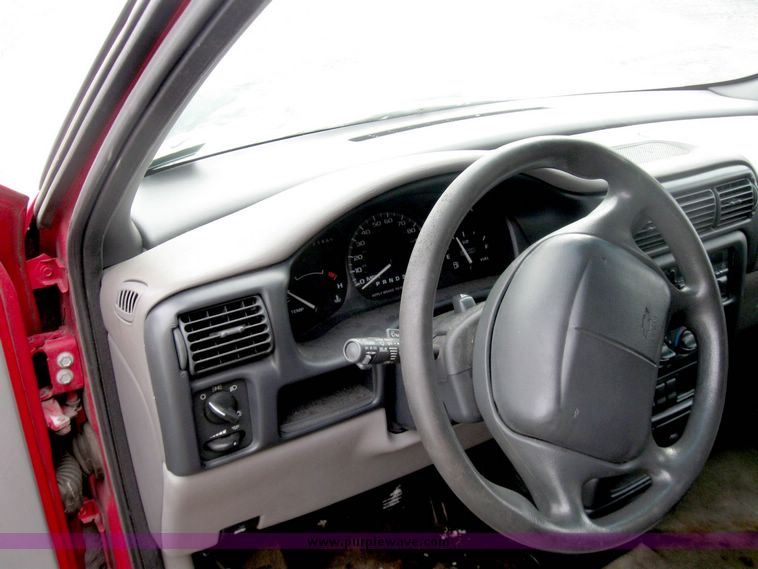 image for item 3990 1997 Chevrolet Venture mini van