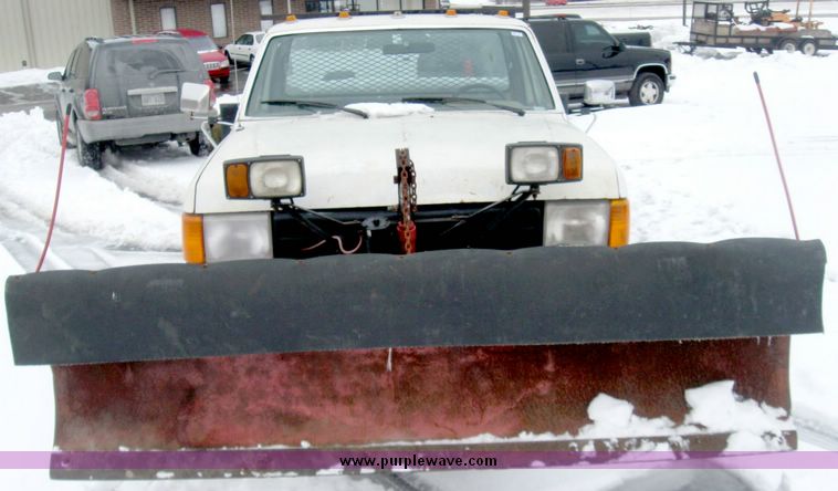 image for item 5270 1987 Ford F-350 dual wheel pickup with flatbed