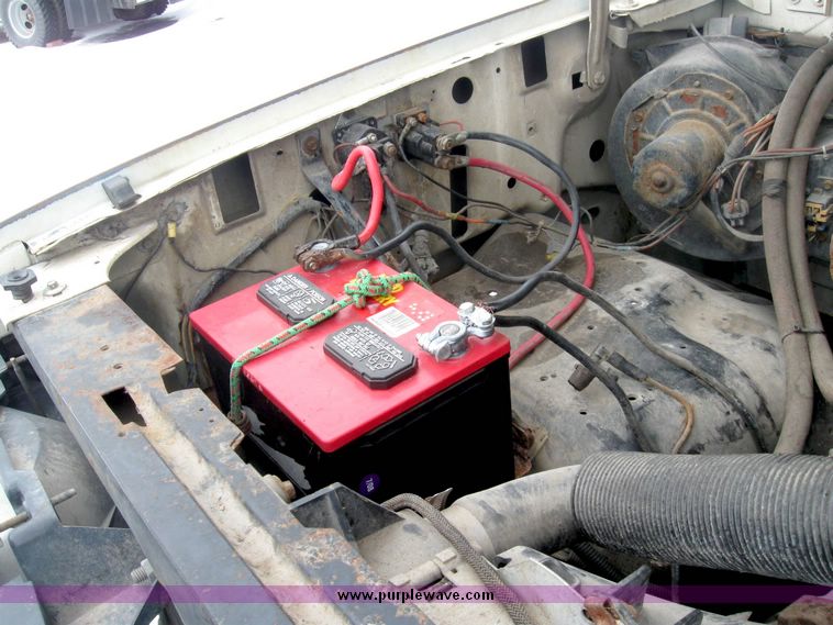 image for item 5270 1987 Ford F-350 dual wheel pickup with flatbed