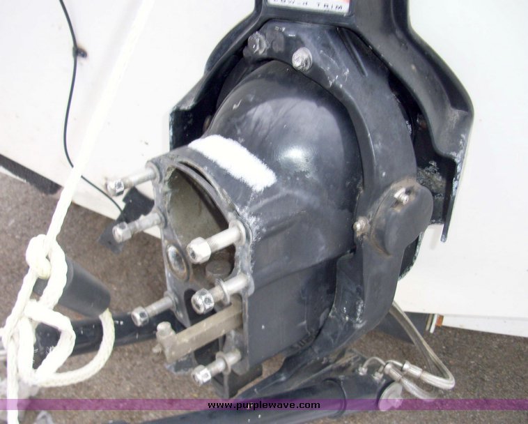 image for item 5329 Renken 16' open bow boat