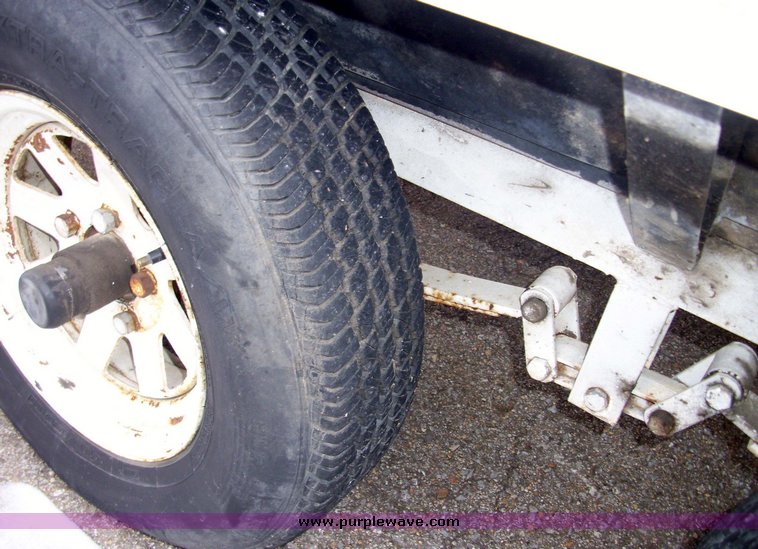 image for item 5329 Renken 16' open bow boat